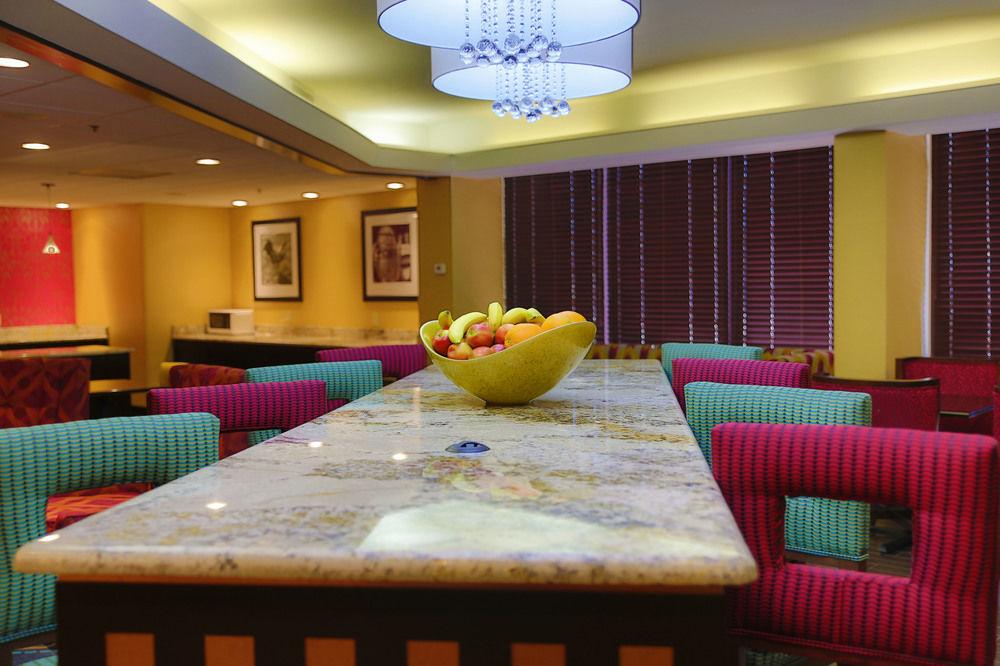 Best Western Plus Dallas Love Field North Hotel Exterior foto